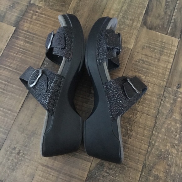 DANSKO Sophie Iridescent Shimmer Buckle Clogs Size 38 - Picture 6 of 8